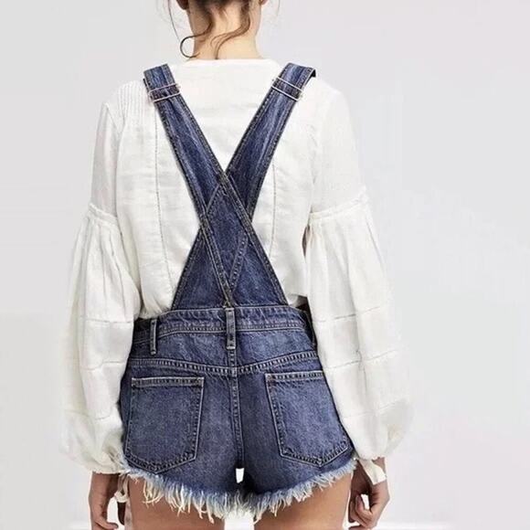 Free People We the Free Summer Babe Cut-Off Overalls Sz 26 - Picture 3 of 9
